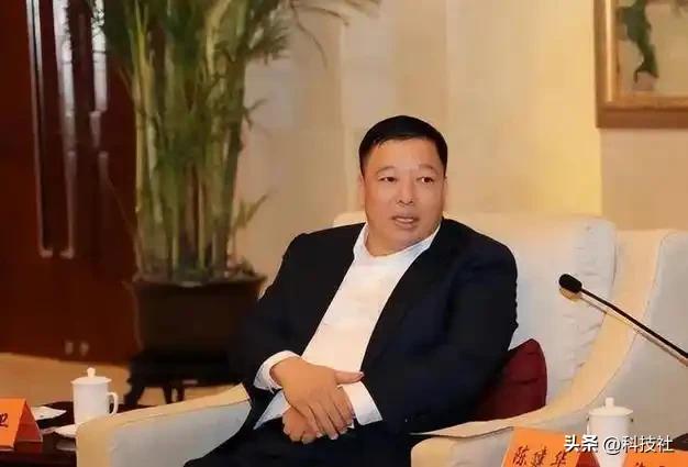 超华为成中国第一民企！这家民企员工超17万，去年营收8000多亿  -图4